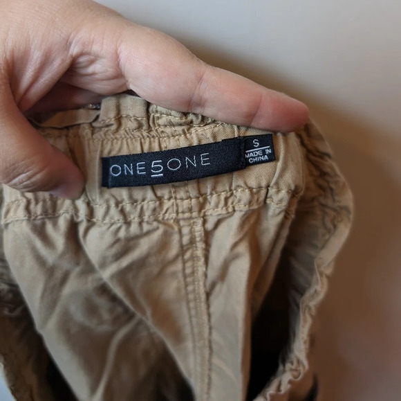 one5one Tan Brown Faux Button Front Shorts with Pockets Women Small - Picture 3 of 8